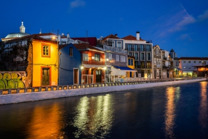 Picture of EUROPE-PORTUGAL-AVEIRO-SUNSET ON BUILDINGS AND CANAL