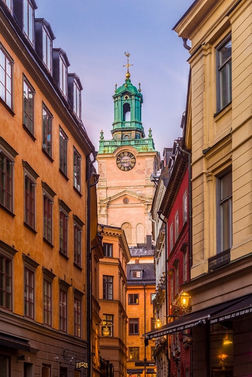 Picture of SWEDEN-STOCKHOLM-GAMLA STAN-OLD TOWN-STORKYRKAN CATHEDRAL-DUSK