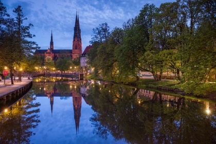 Picture of SWEDEN-CENTRAL SWEDEN-UPPSALA-DOMKYRKA CATHEDRAL-REFLECTION-DUSK