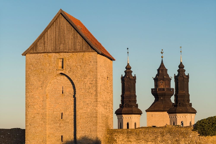 Picture of SWEDEN-GOTLAND ISLAND-VISBY-12TH CENTURY CITY WALL-MOST COMPLETE MEDIEVAL CITY WALL IN EUROPE-OSTER