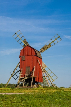 Picture of SWEDEN-OLAND ISLAND-STORLINGE-ANTIQUE WOODEN WINDMILLS