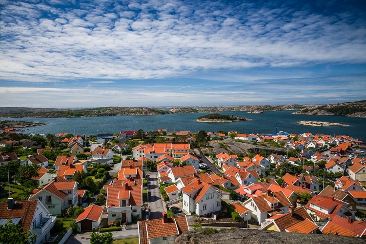 Picture of SWEDEN-BOHUSLAN-FJALLBACKA-ELEVATED TOWN VIEW FROM THE VETTEBERGET CLIFF