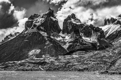 Picture of BLACK AND WHITE LARGE PEHOE LAKE LAGO PAINE HORNS THREE GRANITE PEAKS-TORRES DEL PAINE NATIONAL PAR