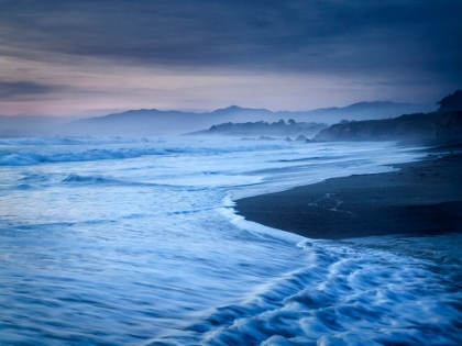Picture of USA-CALIFORNIA-CAMBRIA DUSK AT MOONSTONE BEACH