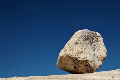 Picture of LARGE GRANITE BOULDER ON RIDGE-OLMSTED POINT-YOSEMITE NATIONAL PARK-CALIFORNIA