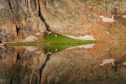 Picture of USA-COLORADO-UNCOMPAHGRE NATIONAL FOREST CLIFF FACE REFLECTED IN BULLION KING LAKE