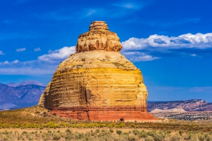 Picture of COLORFUL CHURCH ROCK FORMATION ENTRANCE-CANYONLANDS NATIONAL PARK-NEEDLES DISTRICT-UTAH-ROCK LOOKS 