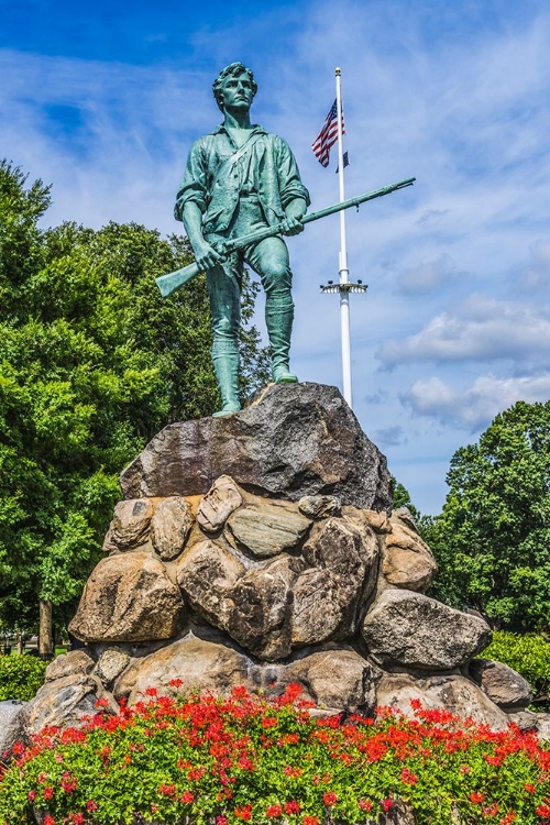 Picture of LEXINGTON MINUTE MAN PATRIOT STATUE-LEXINGTON BATTLE GREEN-MASSACHUSETTS-SITE OF APRIL 19-1775 FIRS