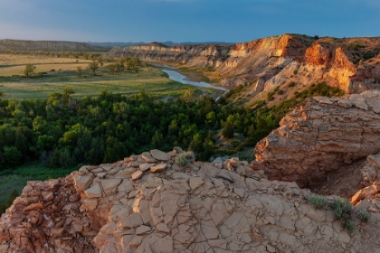 Picture of RED CLIFFS ABOVE THE LITTLE MISSOURI RIVER IN THE LITTLE MISSOURI NATIONAL GRASSLANDS-NORTH DAKOTA-