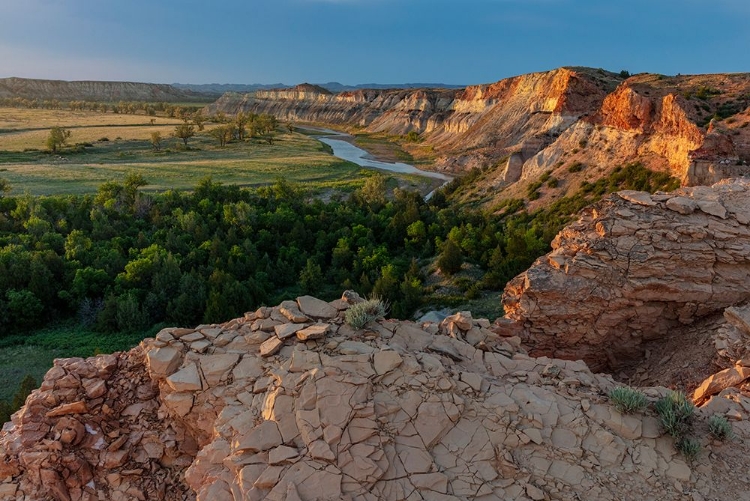 Picture of RED CLIFFS ABOVE THE LITTLE MISSOURI RIVER IN THE LITTLE MISSOURI NATIONAL GRASSLANDS-NORTH DAKOTA-