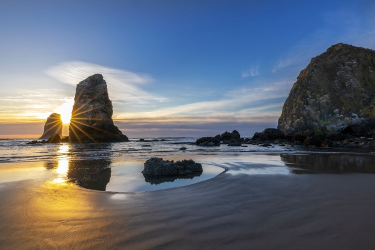 Picture of HAYSTACK ROCK PINNACLES AT LOW TIDE IN CANNON BEACH-OREGON-USA