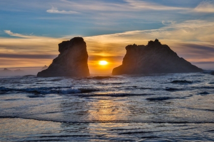 Picture of USA-OREGON-BANDON BANDON BEACH-SUNSET AT THE BEACH