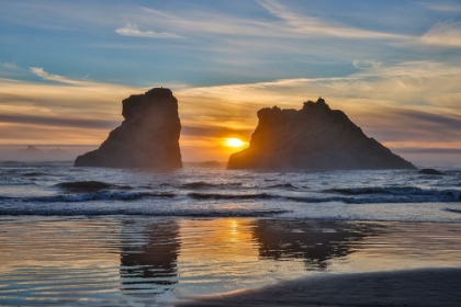 Picture of USA-OREGON-BANDON BANDON BEACH-SUNSET AT THE BEACH