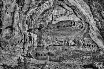 Picture of USA-UTAH-NATIONAL PARK-CANYONLANDS NATIONAL PARK-DEAD HORSE POINT-WINTER-LANDSCAPE