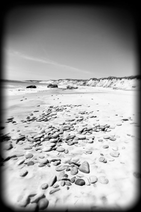 Picture of BEACH 26 BW HOLGA