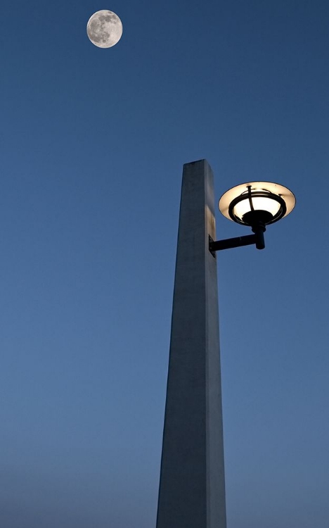 Picture of MARKET LAMP AND MOON