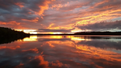 Picture of SUNSET LAKE 4