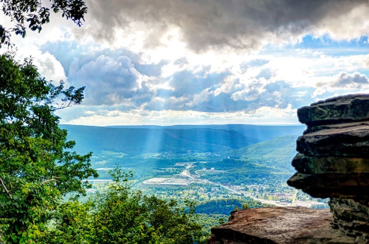 Picture of TO LOOKOUT VALLEY