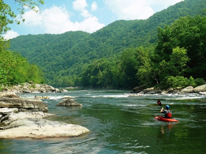 Picture of WHITEWATER RAFT