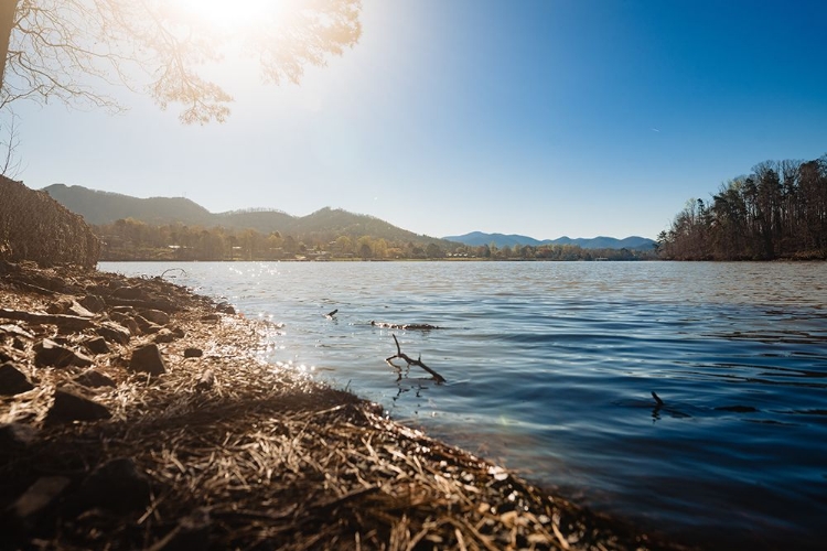 Picture of LAKE CHATUGE 3