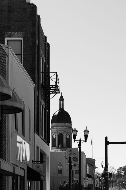 Picture of BW COURTHOUSE