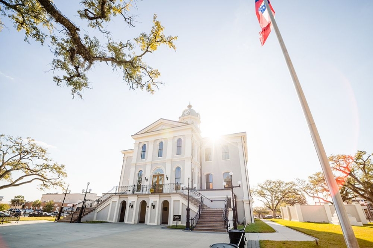 Picture of COURTHOUSE 4