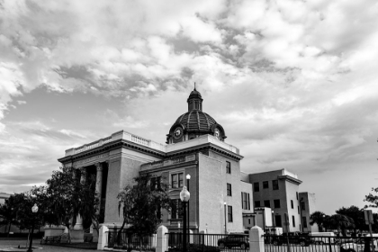 Picture of COURTHOUSE BW