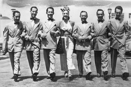 Picture of CARMEN MIRANDA, COM O BANDO DA LUA, LOS ANGELES, 1942