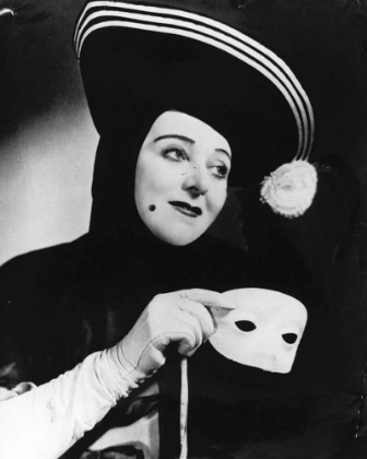 Picture of EVELYN GARDINER, THE DOYLY CARTE OPERA COMPANY, 1936