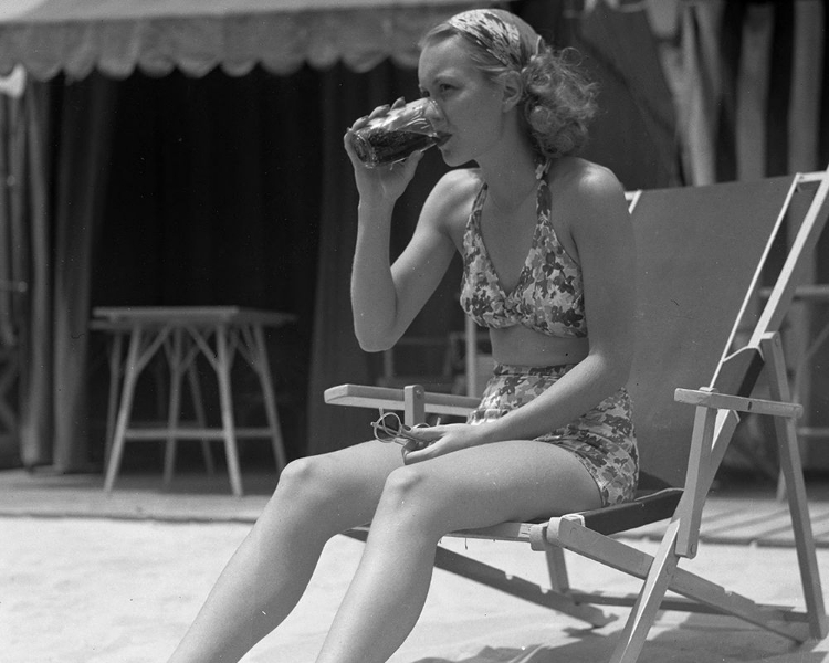 Picture of JANE WYMAN, 1935