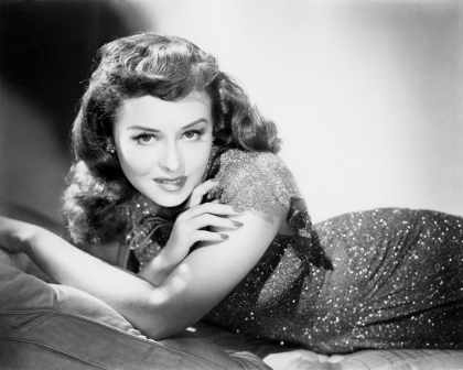 Picture of PAULETTE GODDARD