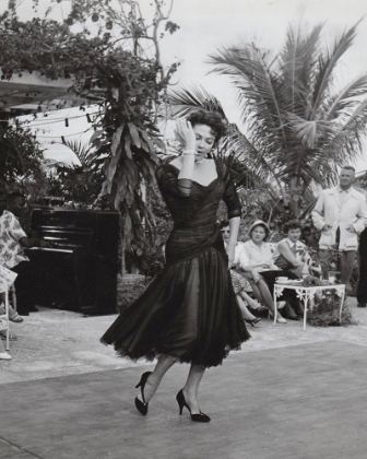 Picture of YVONNE DE CARLO, 1956