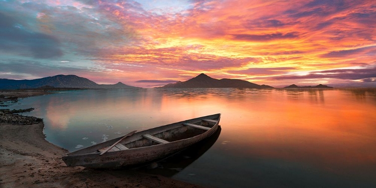 Picture of SUNSET ON A LAKE, SCOTLAND