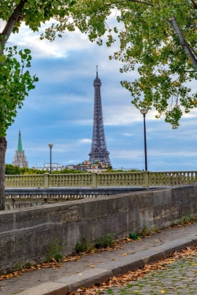 Picture of PARIS. EIFFEL TOWER IN TERRITORIAL AND STREET VIEW.