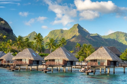 Picture of FRENCH POLYNESIA- MOOREA. OVERWATER BUNGALOWS.