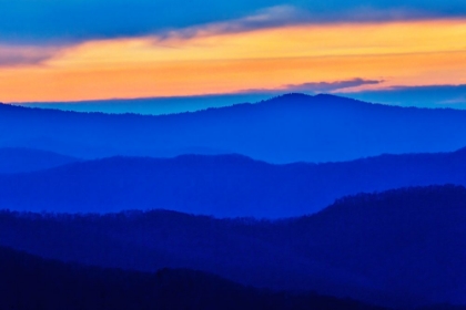 Picture of USA- TENNESSEE. GREAT SMOKY MOUNTAINS NATIONAL PARK- SUNRISE AND LAYERING OF MOUNTAINS
