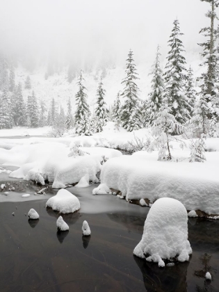 Picture of WASHINGTON STATE- CENTRAL CASCADES. WINTER SCENE AT GRANITE LAKE