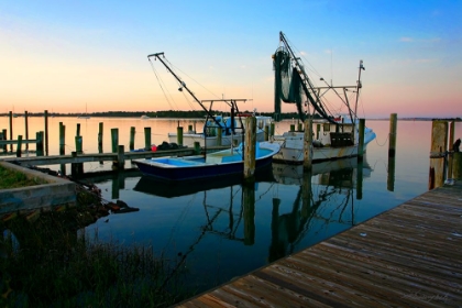 Picture of SUNRISE ON WORKING BOATS