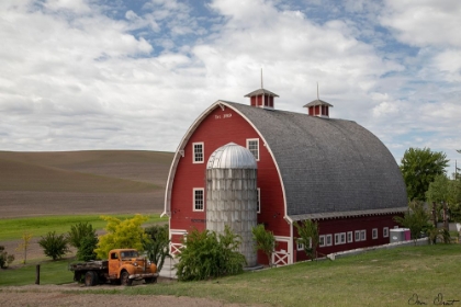 Picture of TRUCK AND PALOUSE BARN