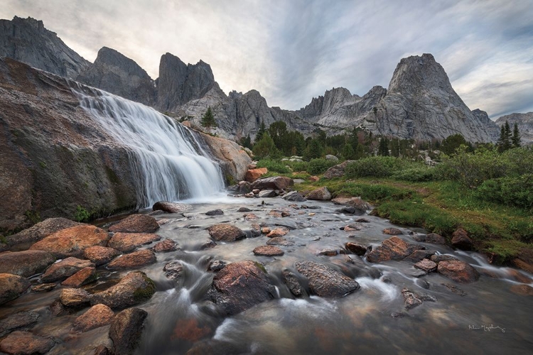 Picture of CIRQUE OF THE TOWERS WATERFALL