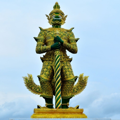 Picture of GIANT STATUE IN TEMPLE OF THE EMERALD