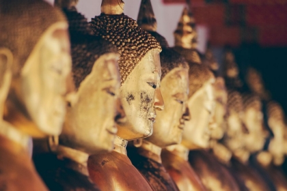 Picture of GOLDEN STATUES OF BUDDHA IN A TEMPLE IN BANGKOK