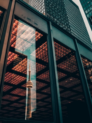 Picture of THE CN TOWER IN TORONTO