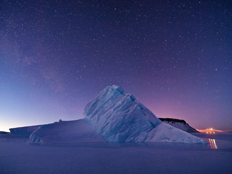 Picture of ICEBERG IN NORTH STAR BAY, GREENLAND