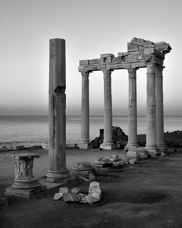 Picture of APOLLON TEMPLE, TURKEY