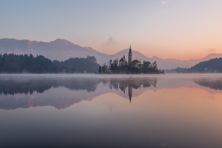 Picture of SUNSET ON THE LAKE