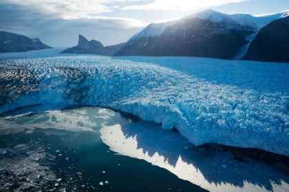 Picture of GLACIER IN WEST GREENLAND