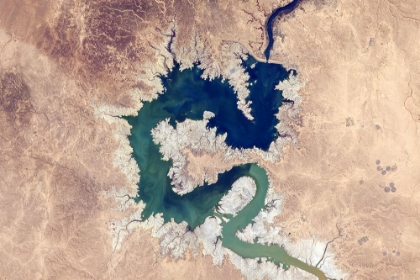 Picture of LAKE QADISIYAH - IRAQ AS SEEN FROM THE ISS