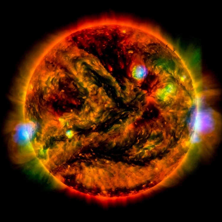 Picture of NUSTAR STARES AT THE SUN