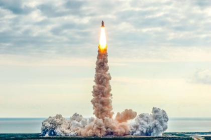 Picture of SPACE SHUTTLE ENDEAVOUR LIFTS OFF FROM NASAS KENNEDY SPACE CENTER - 2007